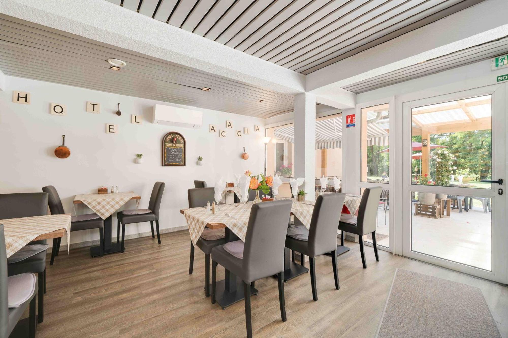 Hotel Acacia Nancy Sud Luneville Moncel-les-Luneville Ngoại thất bức ảnh